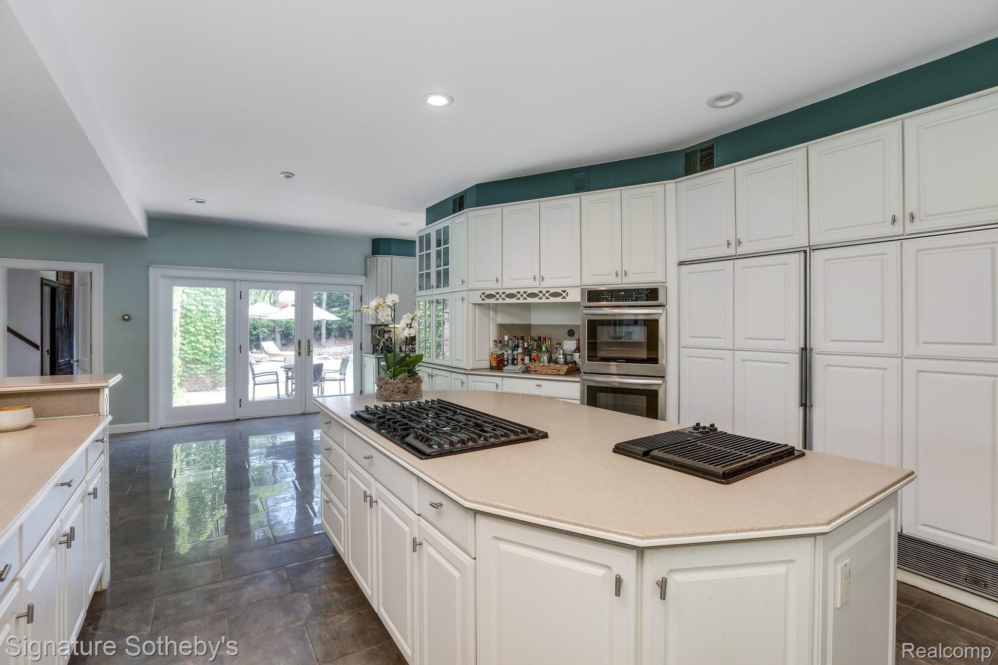 110 Cloverly Road Grosse Pointe, MI 48236 - Photo 22 of 58 110+Cloverly+Rd+Grosse+Pointe+Farms-21.jpg