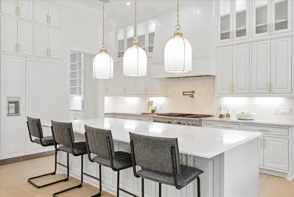 $1,899,990 | 26041 Crown Ranch Boulevard, Montgomery, TX 77316