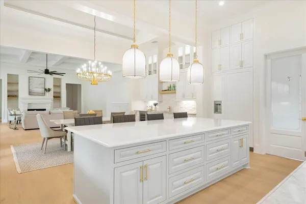 $1,899,990 | 26041 Crown Ranch Boulevard, Montgomery, TX 77316