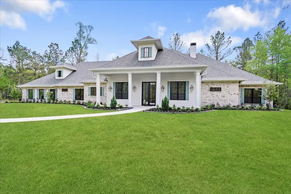 $1,899,990 | 26041 Crown Ranch Boulevard, Montgomery, TX 77316