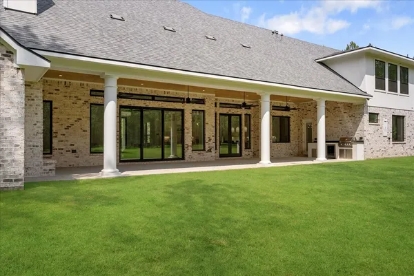 $1,899,990 | 26041 Crown Ranch Boulevard, Montgomery, TX 77316
