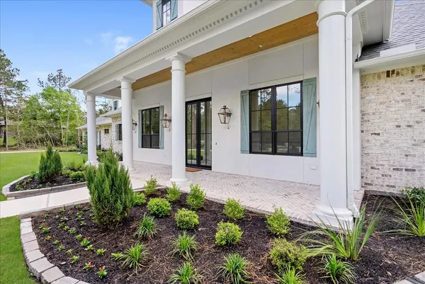 $1,899,990 | 26041 Crown Ranch Boulevard, Montgomery, TX 77316