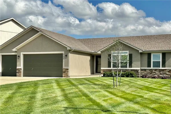 $459,950 | 19625 West 197th Street, Spring Hill, KS 66083