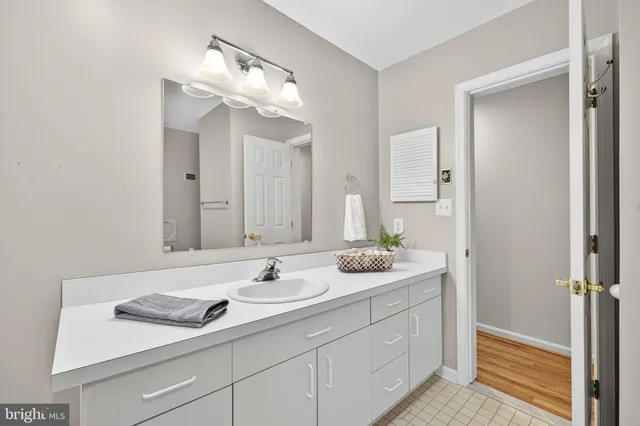 $829,000 | 8423 Lock Lane, Warrenton, VA 20186