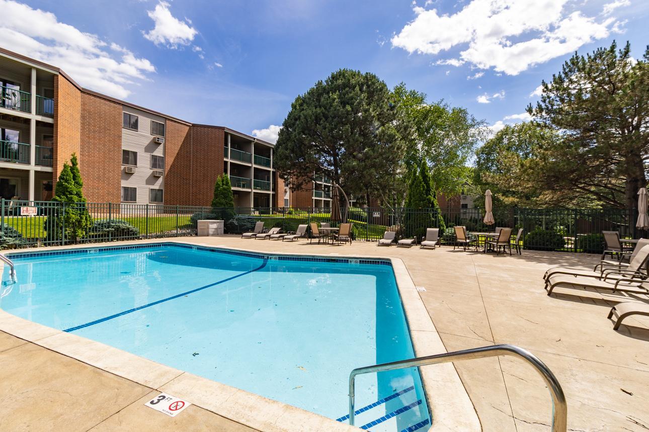1700 Four Oaks Road, Unit 219 Eagan, MN 55121 - Photo 33 of 35
