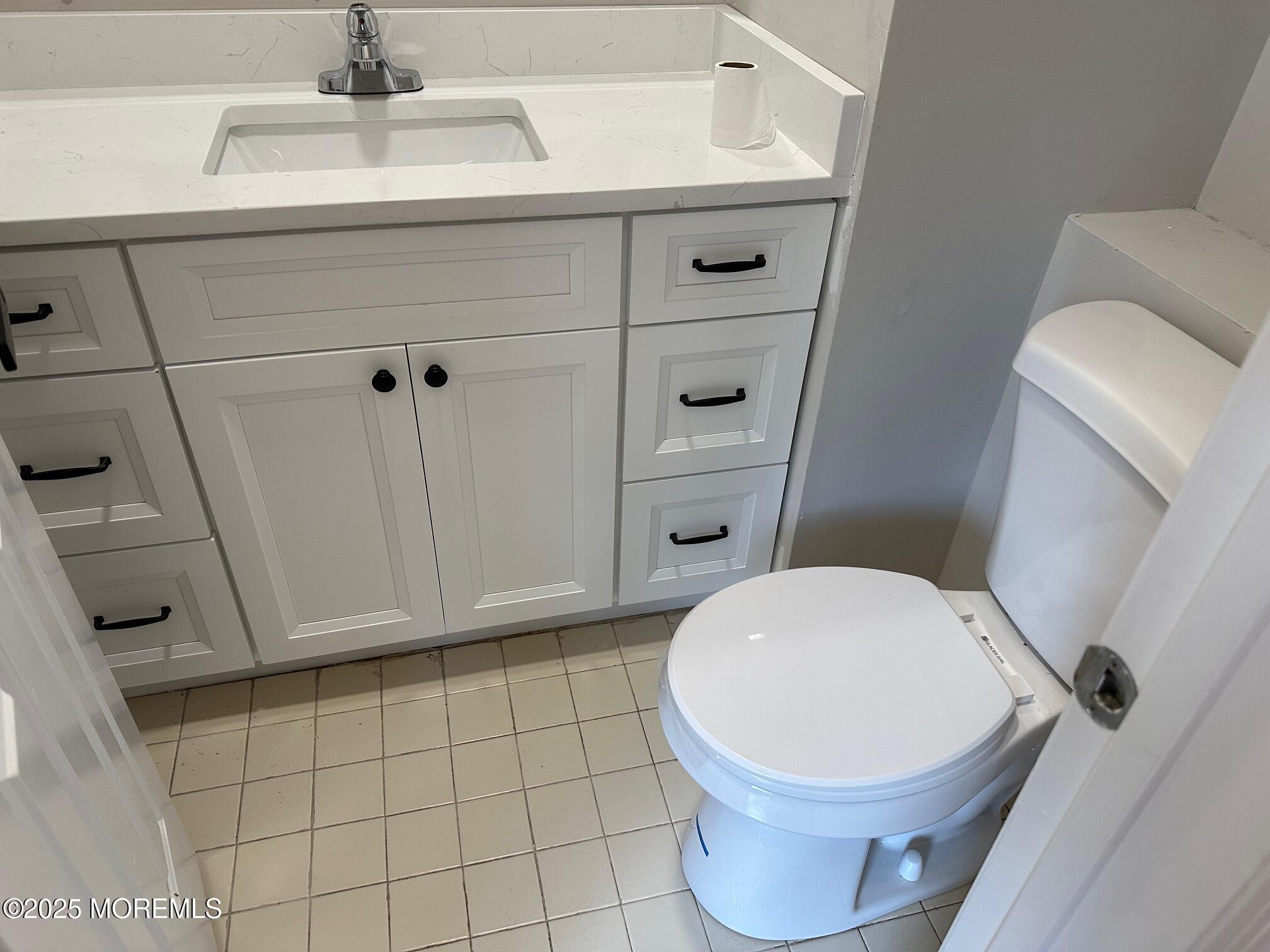 1508 Alpine Trail, Unit 1508 Neptune Township, NJ 07753 - Photo 26 of 35 Pic 56 - Half Bath