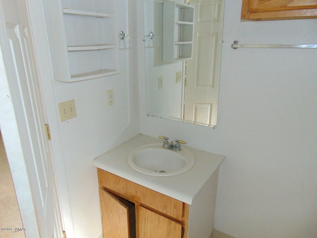 8478 Ridge Place Show Low, AZ 85901 - Photo 4 of 13 Gallery Image 4