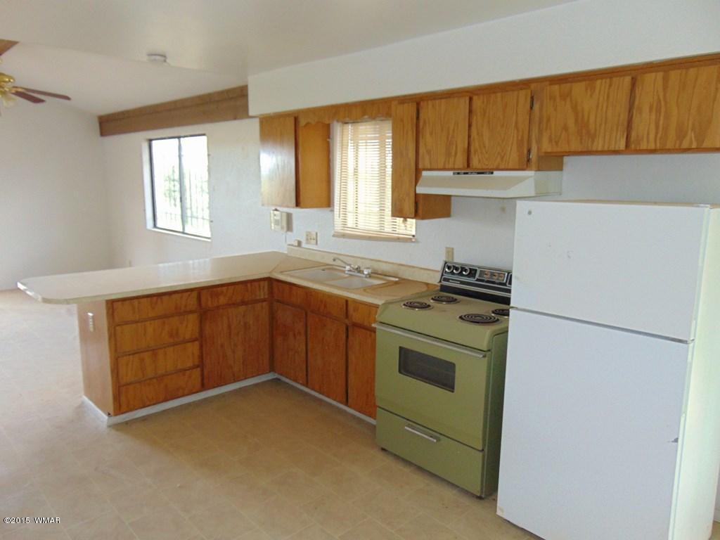 8478 Ridge Place Show Low, AZ 85901 - Photo 6 of 13 Gallery Image 6