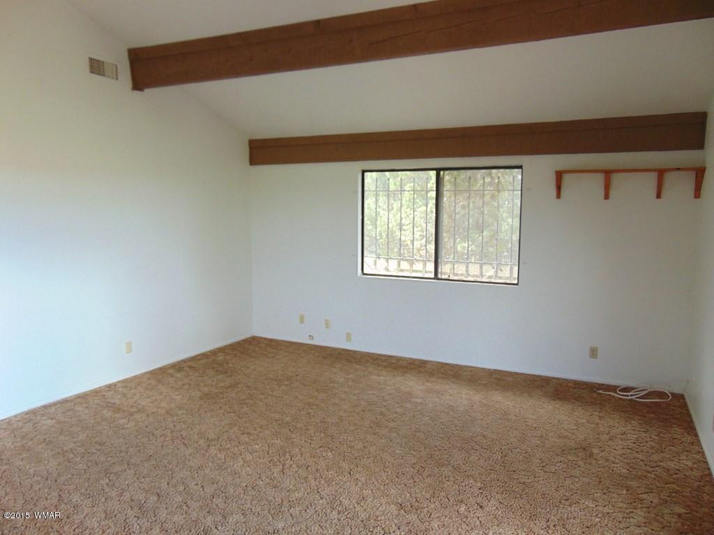 8478 Ridge Place Show Low, AZ 85901 - Photo 7 of 13 Gallery Image 7
