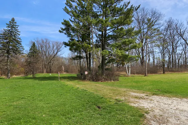 $895,500 | 6130 Northwestern Avenue, Caledonia, WI 53406