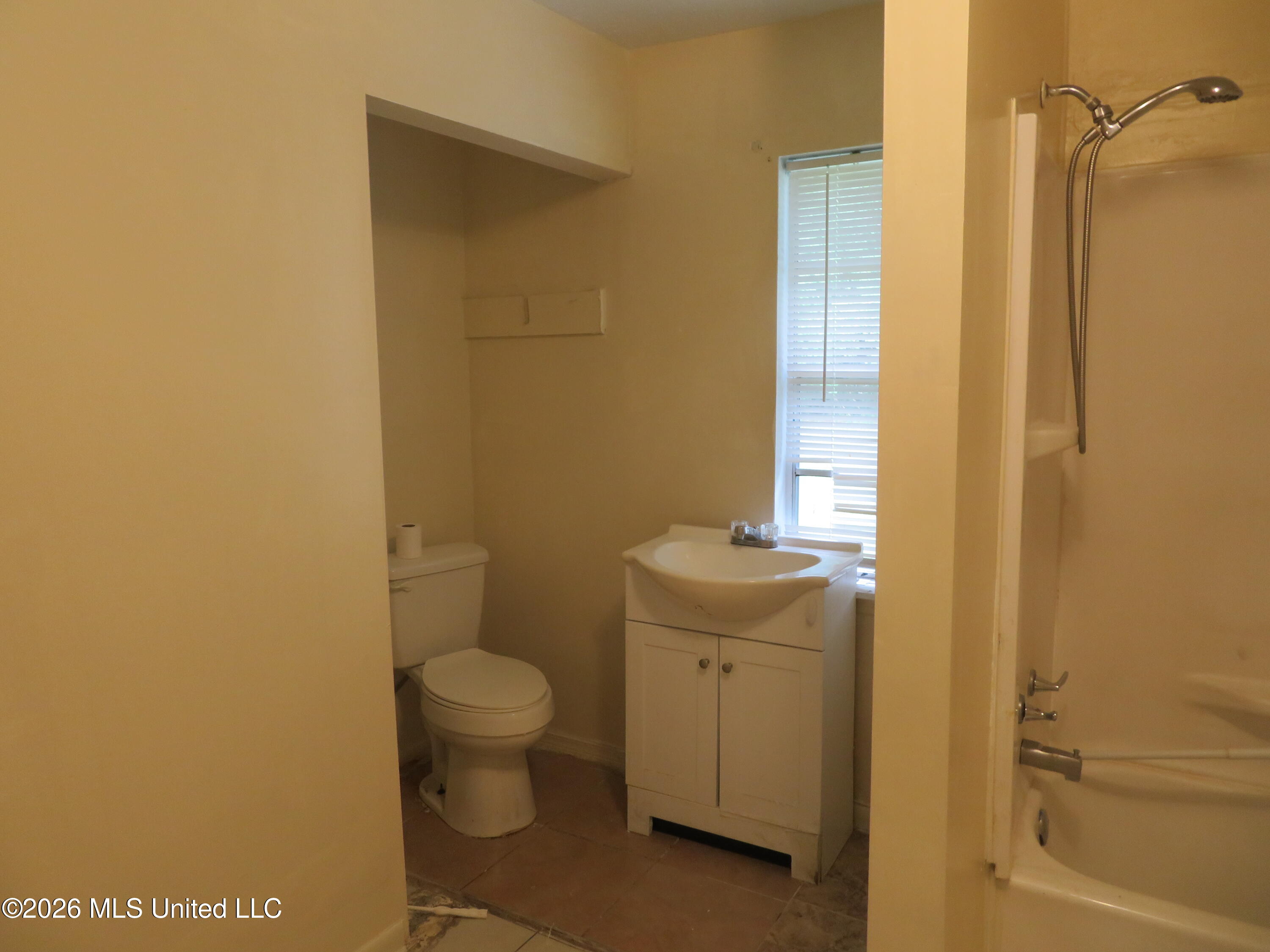 356 Springdale Circle D'Iberville, MS 39540 - Photo 17 of 22 IMG_0967