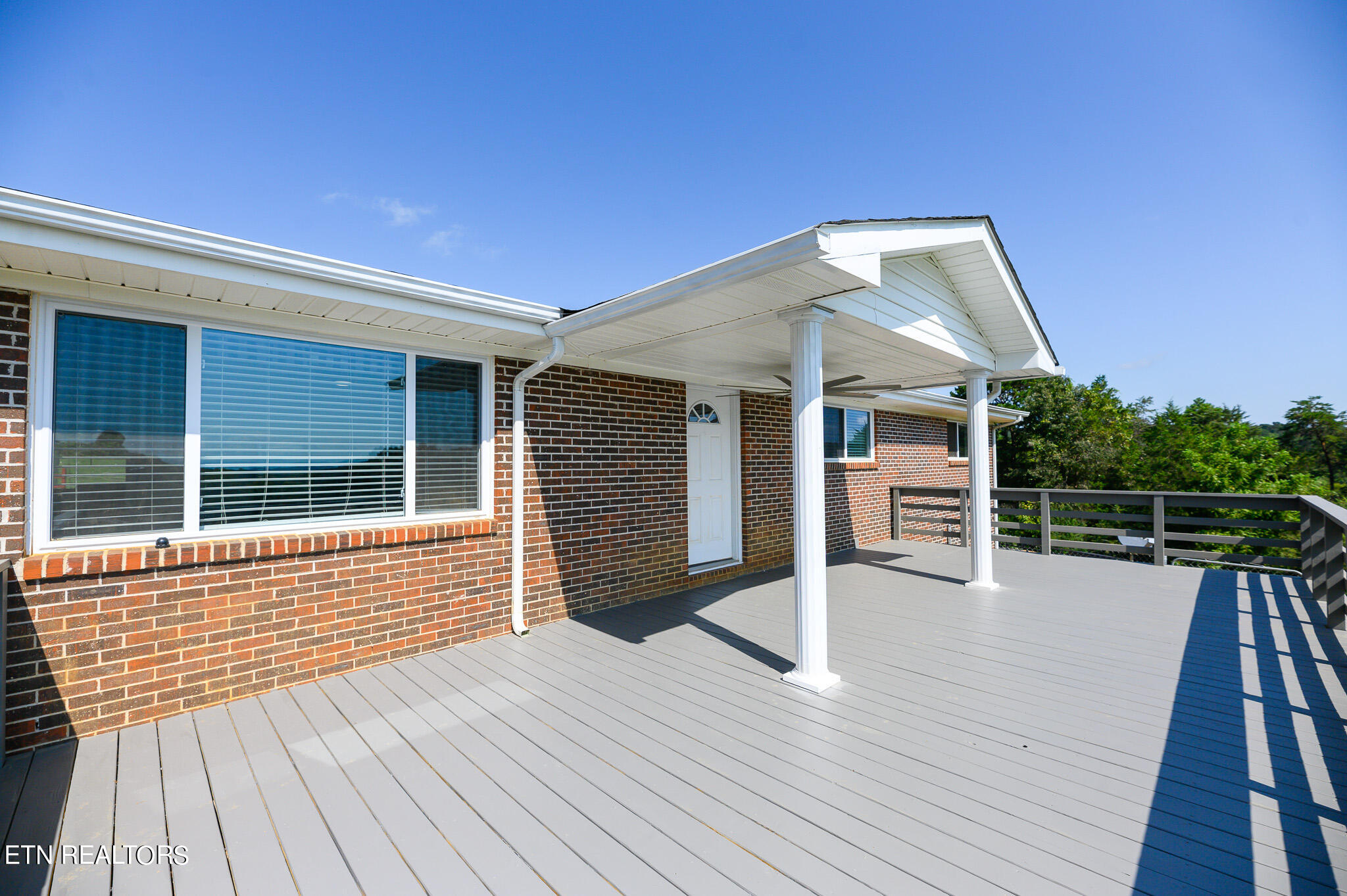 1675 Malone Road Loudon, TN 37774 - Photo 3 of 48 Front Deck