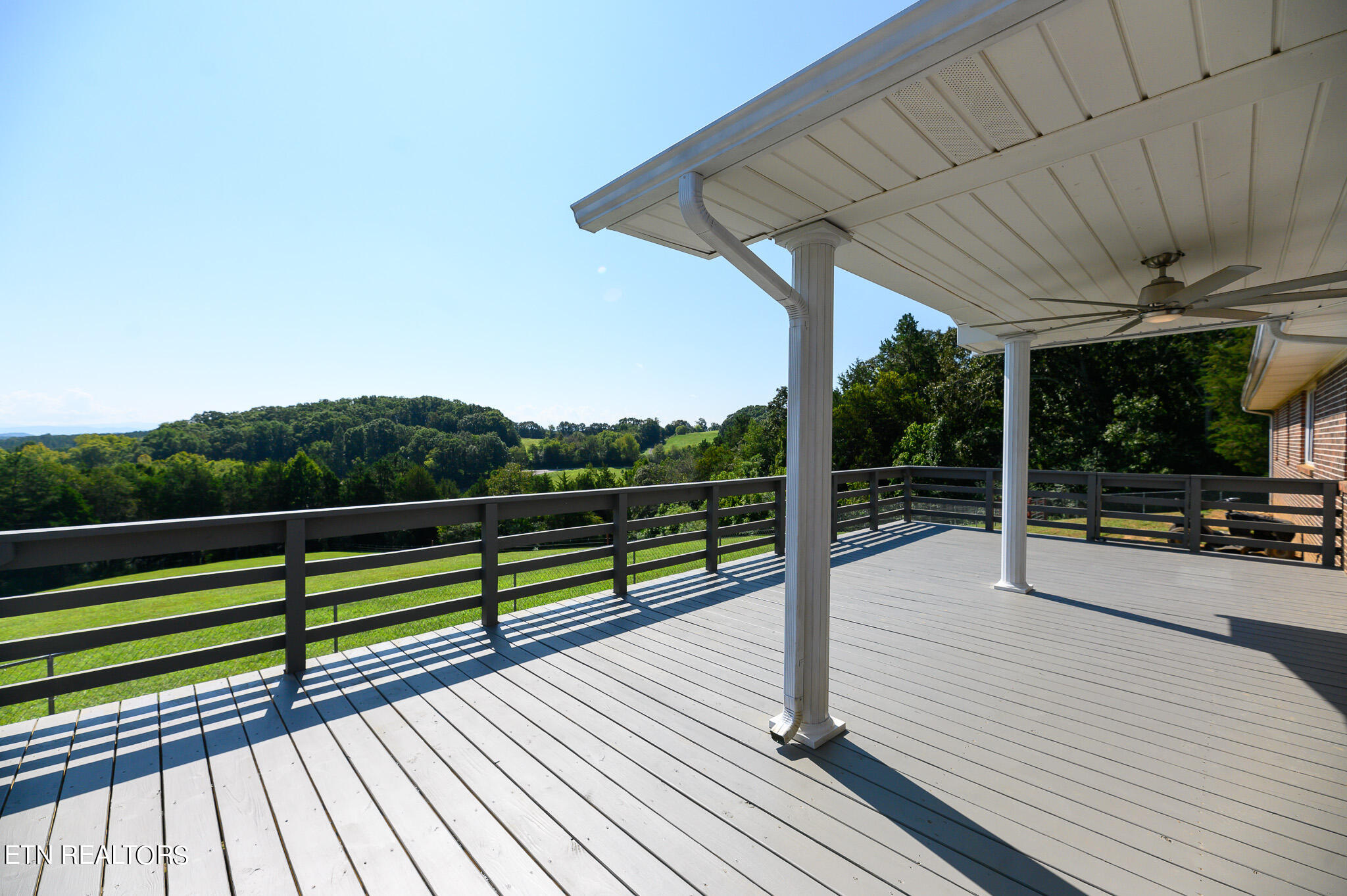 1675 Malone Road Loudon, TN 37774 - Photo 5 of 48 Front Deck