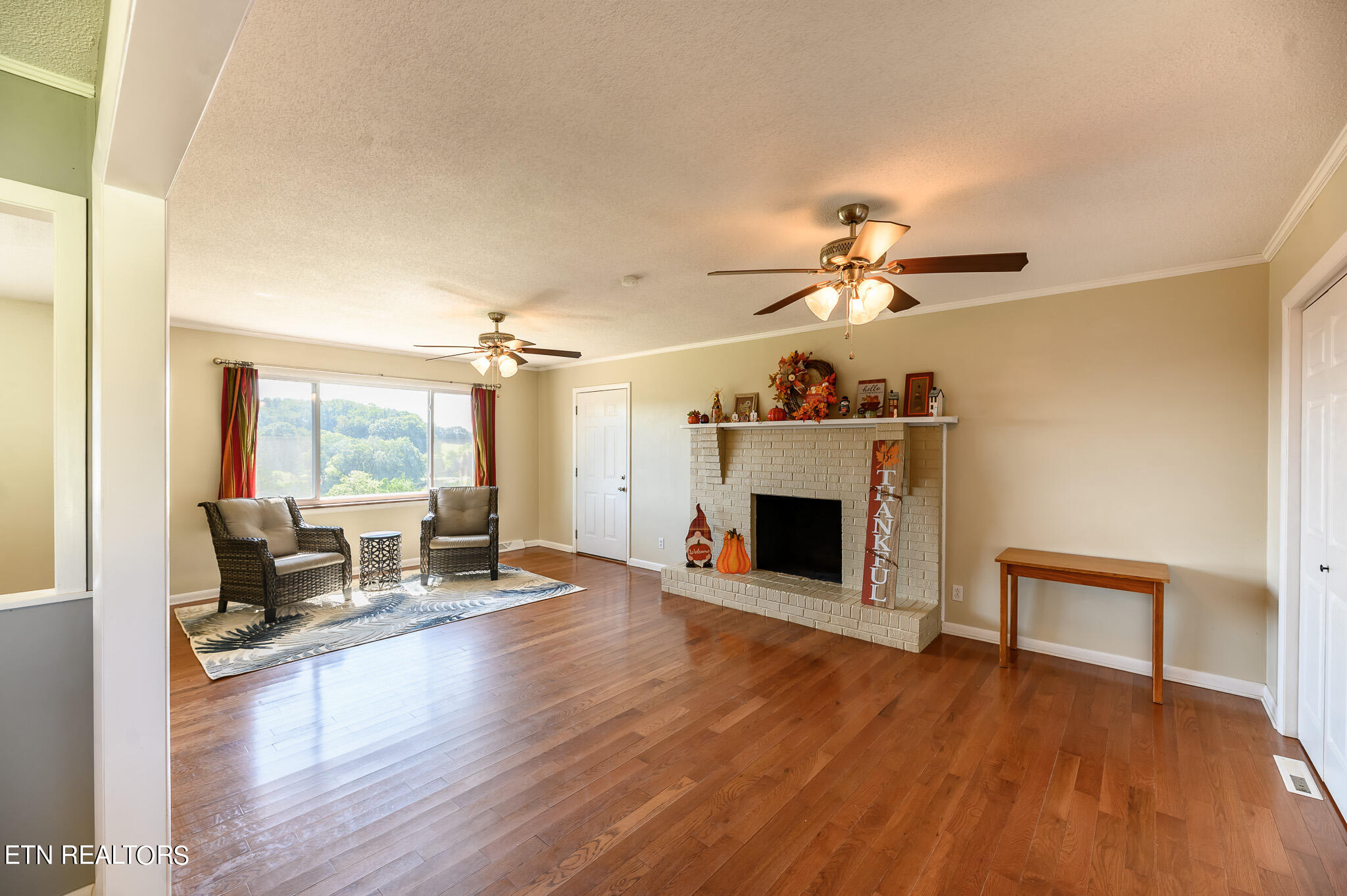 1675 Malone Road Loudon, TN 37774 - Photo 6 of 48 Family Room 1
