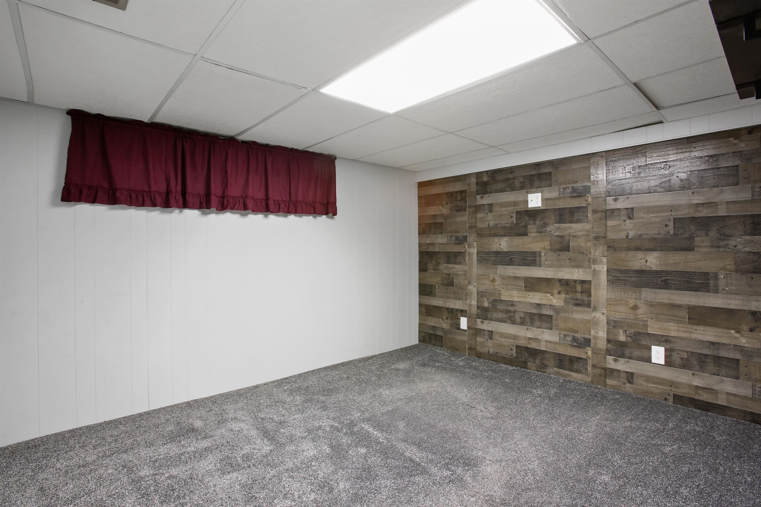 3305 Vincent Road North Street, MI 48049 - Photo 24 of 32 50127020-23.JPG