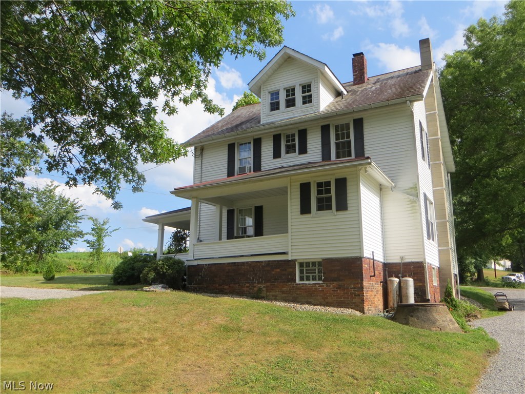 11096 Bandy Road North Benton, OH 44449 - Photo 3 of 32 Gallery Image 3