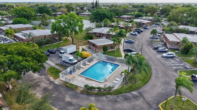 $2,150 | 9418 Northwest 49th Place, Sunrise, FL 33351