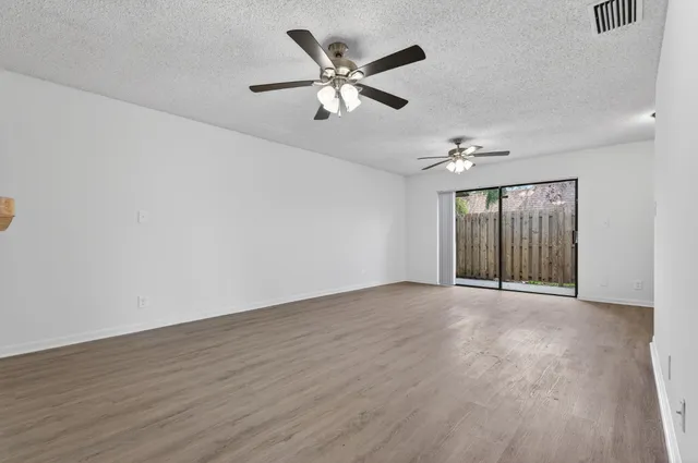 $2,150 | 9418 Northwest 49th Place, Sunrise, FL 33351