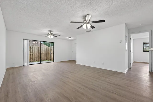 $2,150 | 9418 Northwest 49th Place, Sunrise, FL 33351