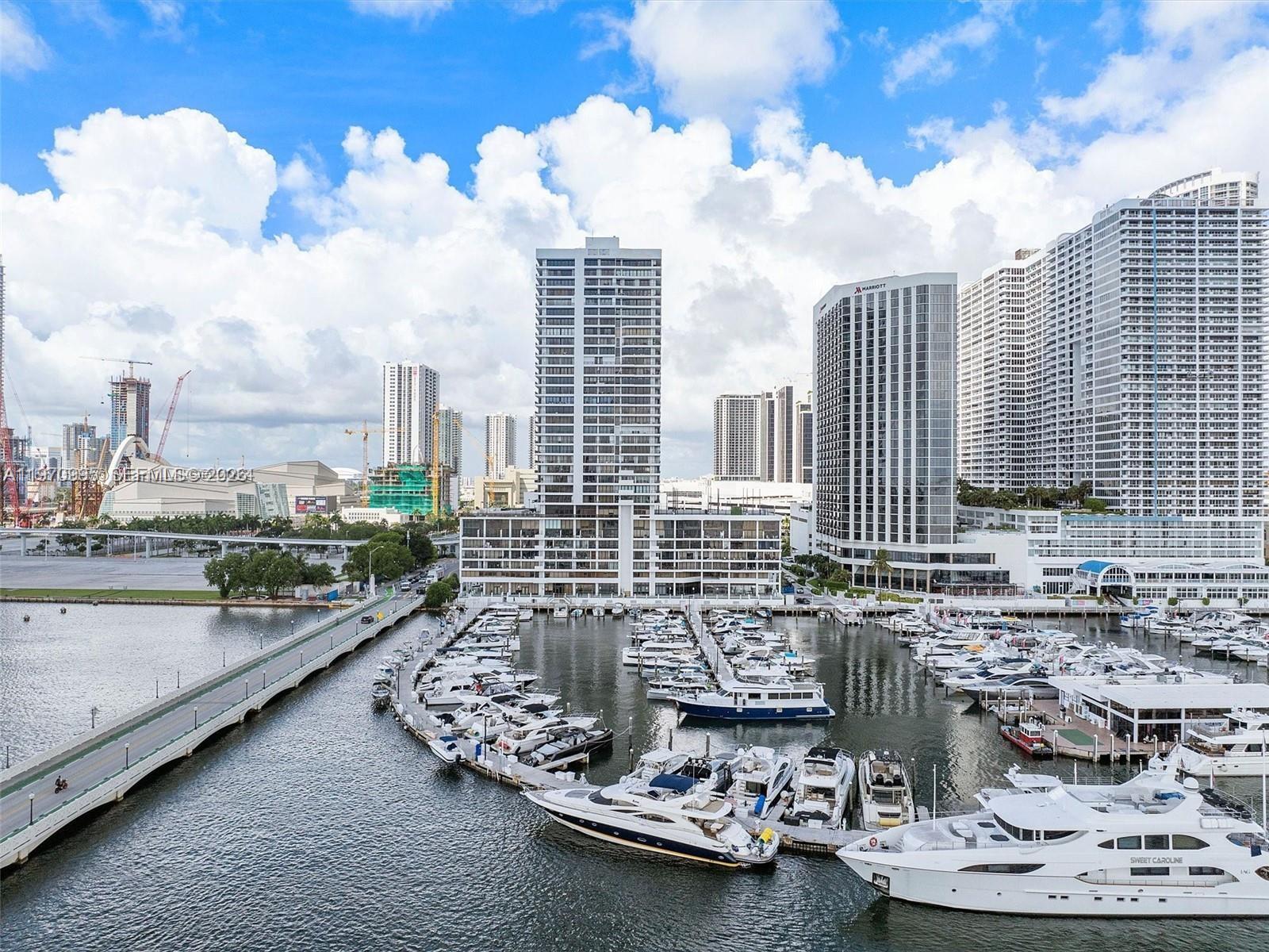 555 Northeast 15th Street, Unit 408 Miami, FL 33132 - Photo 17 of 24