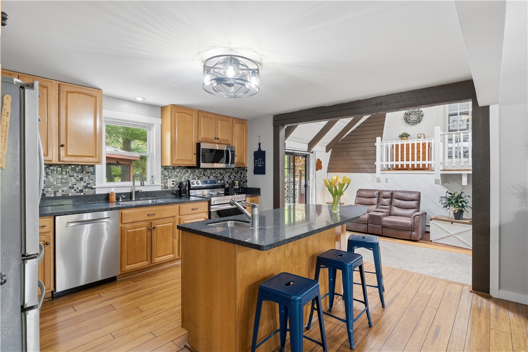 663 Round Top Road Burrillville, RI 02830 - Photo 5 of 50 Gallery Image 5