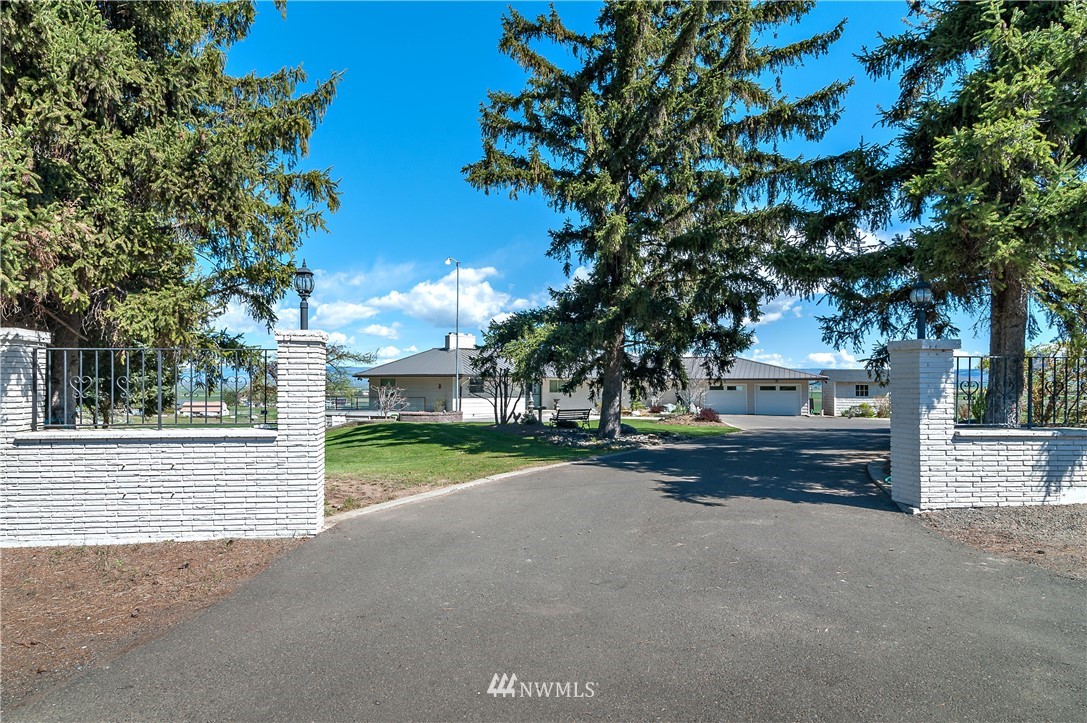 6121 Thrall Road Ellensburg, WA 98926 - Photo 4 of 37 Gallery Image 4