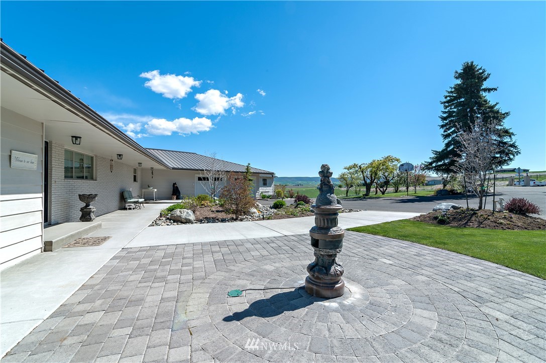 6121 Thrall Road Ellensburg, WA 98926 - Photo 5 of 37 Gallery Image 5