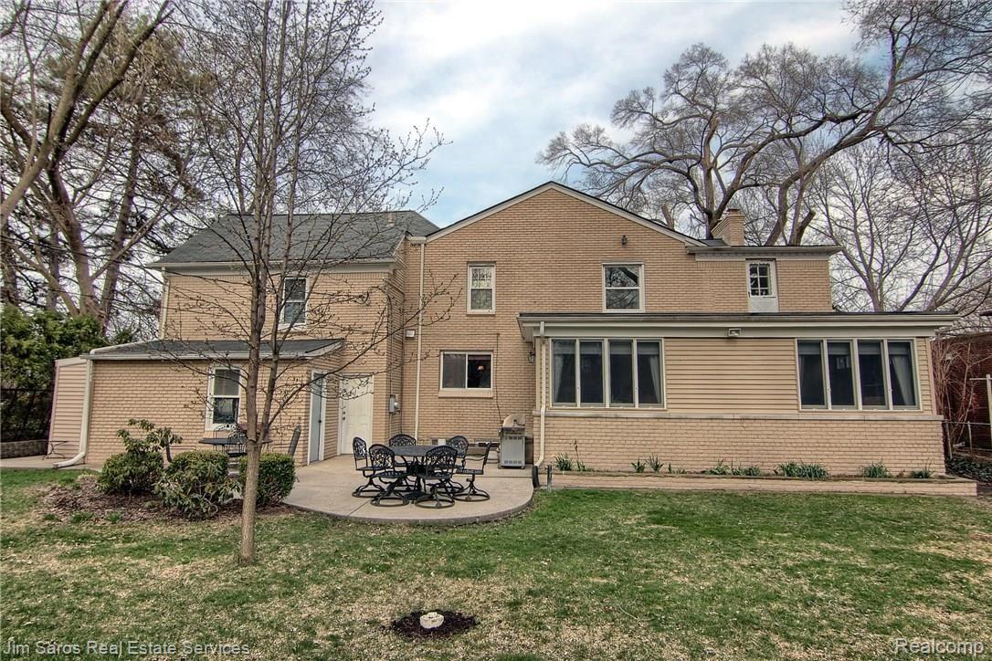 765 Middlesex Road Grosse Pointe, MI 48230 - Photo 36 of 38 Rear.jpg
