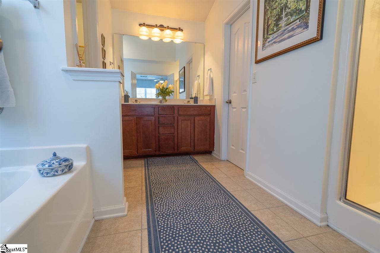 11 Valley Fall Court Greer, SC 29650 - Photo 17 of 33 Gallery Image 17