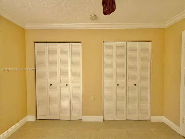 $2,150 | 920 Northeast 199th Street, Unit 4J, Miami, FL 33179