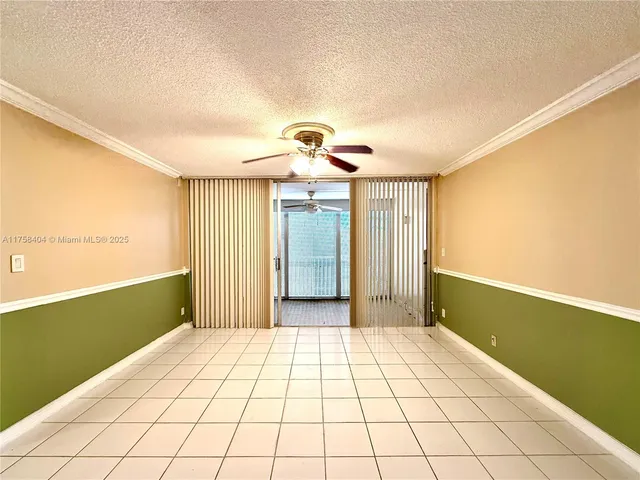 $2,150 | 920 Northeast 199th Street, Unit 4J, Miami, FL 33179
