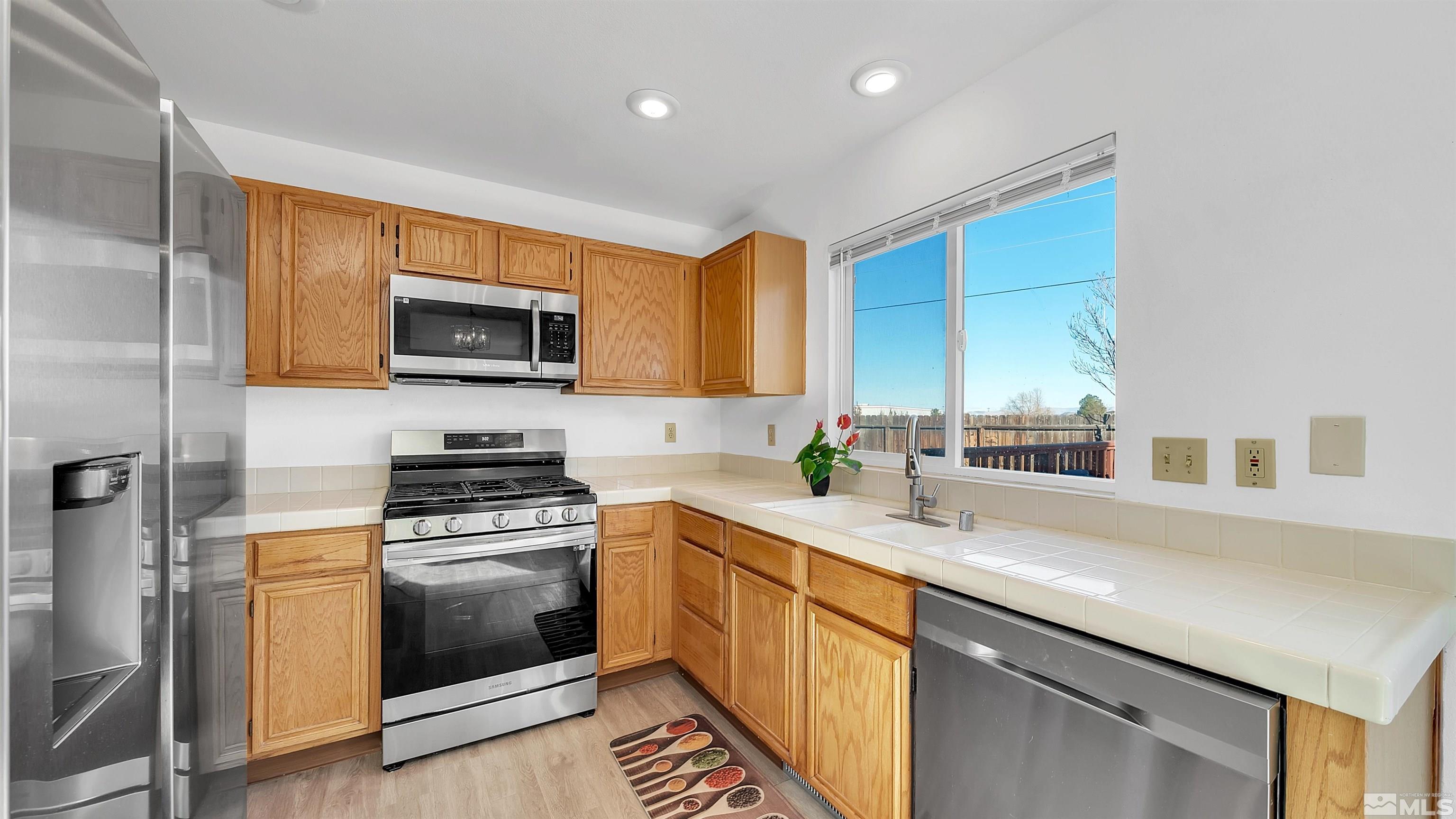 8810 Sopwith Boulevard Reno, NV 89506 - Photo 8 of 31 Photo 8