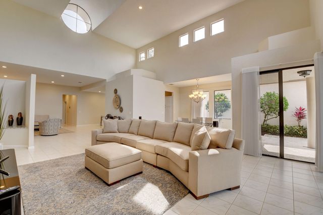 $575,000 | 2320 Northwest 53rd Street, Boca Raton, FL 33496