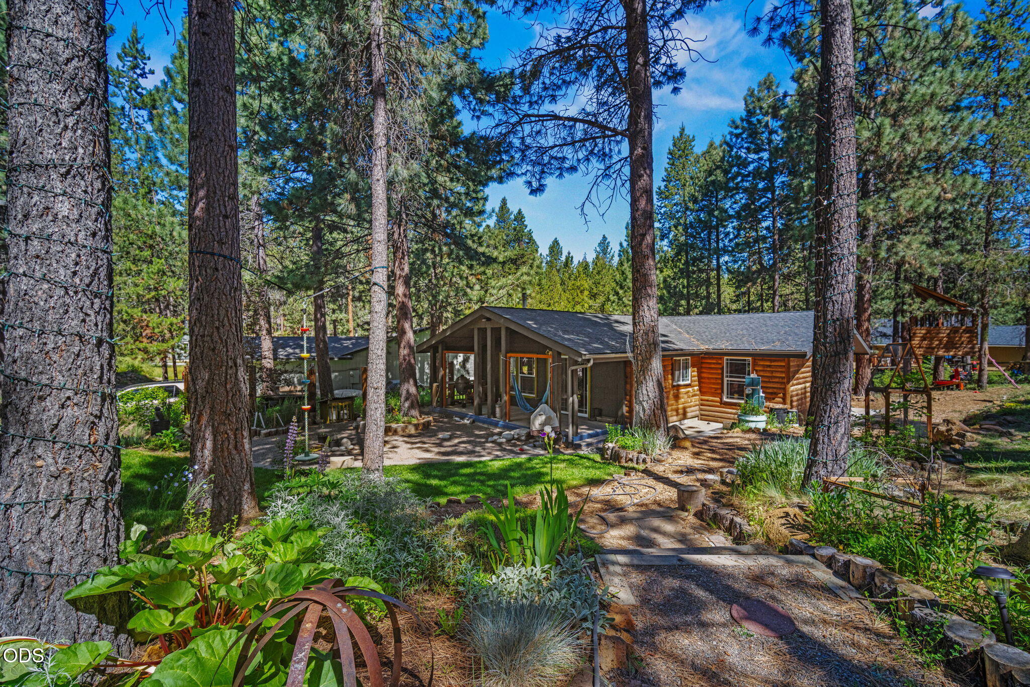 16878 Jacinto Road Bend, OR 97707 - Photo 2 of 38