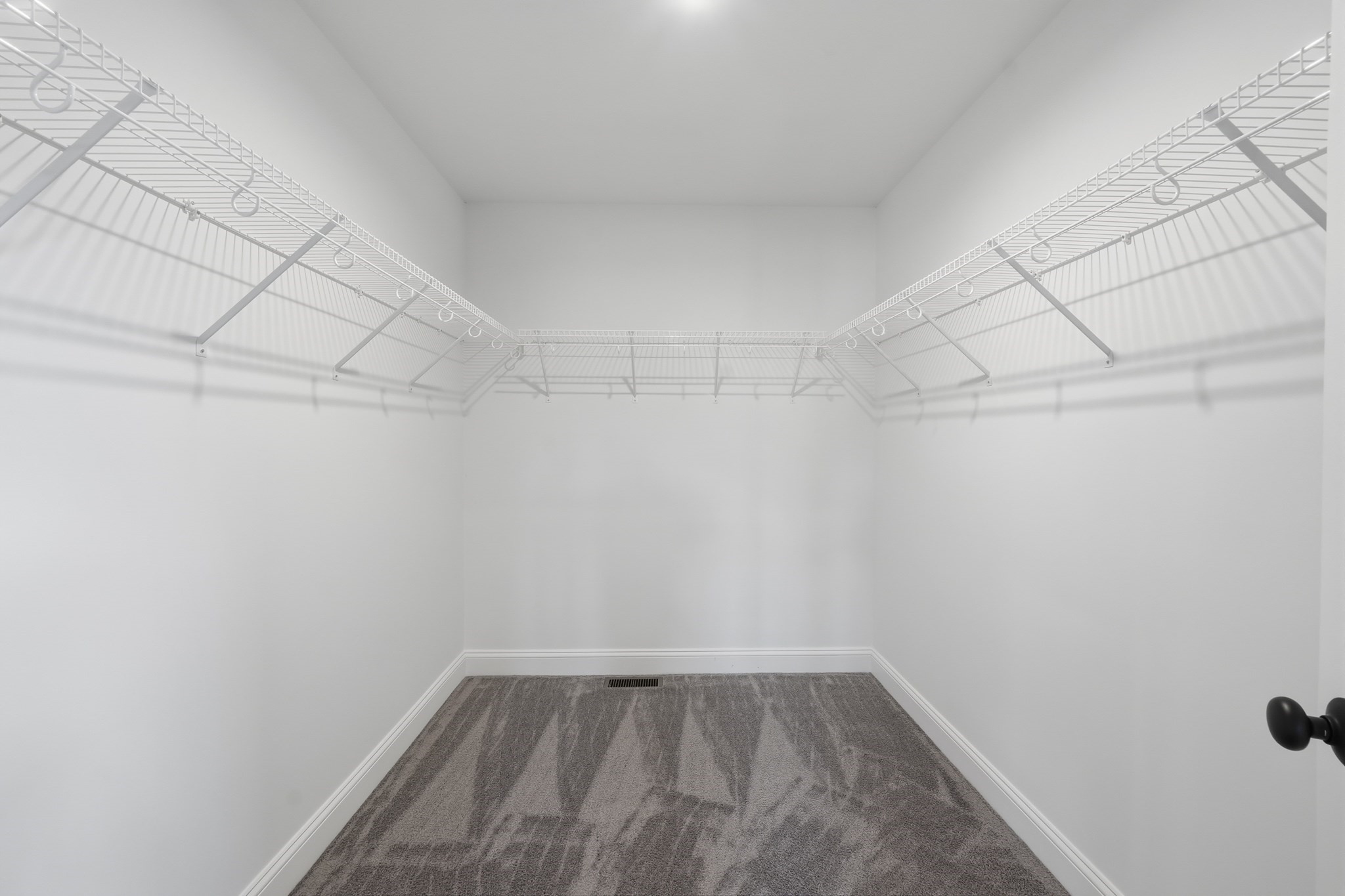 126 Townsend Harbor Road Lunenburg, MA 01462 - Photo 19 of 40 Gallery Image 19