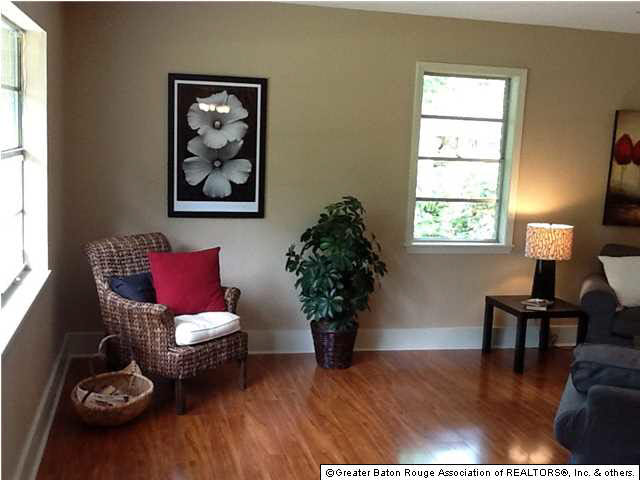 944 Galloway Drive Baton Rouge, LA 70806 - Photo 3 of 18 Gallery Image 3