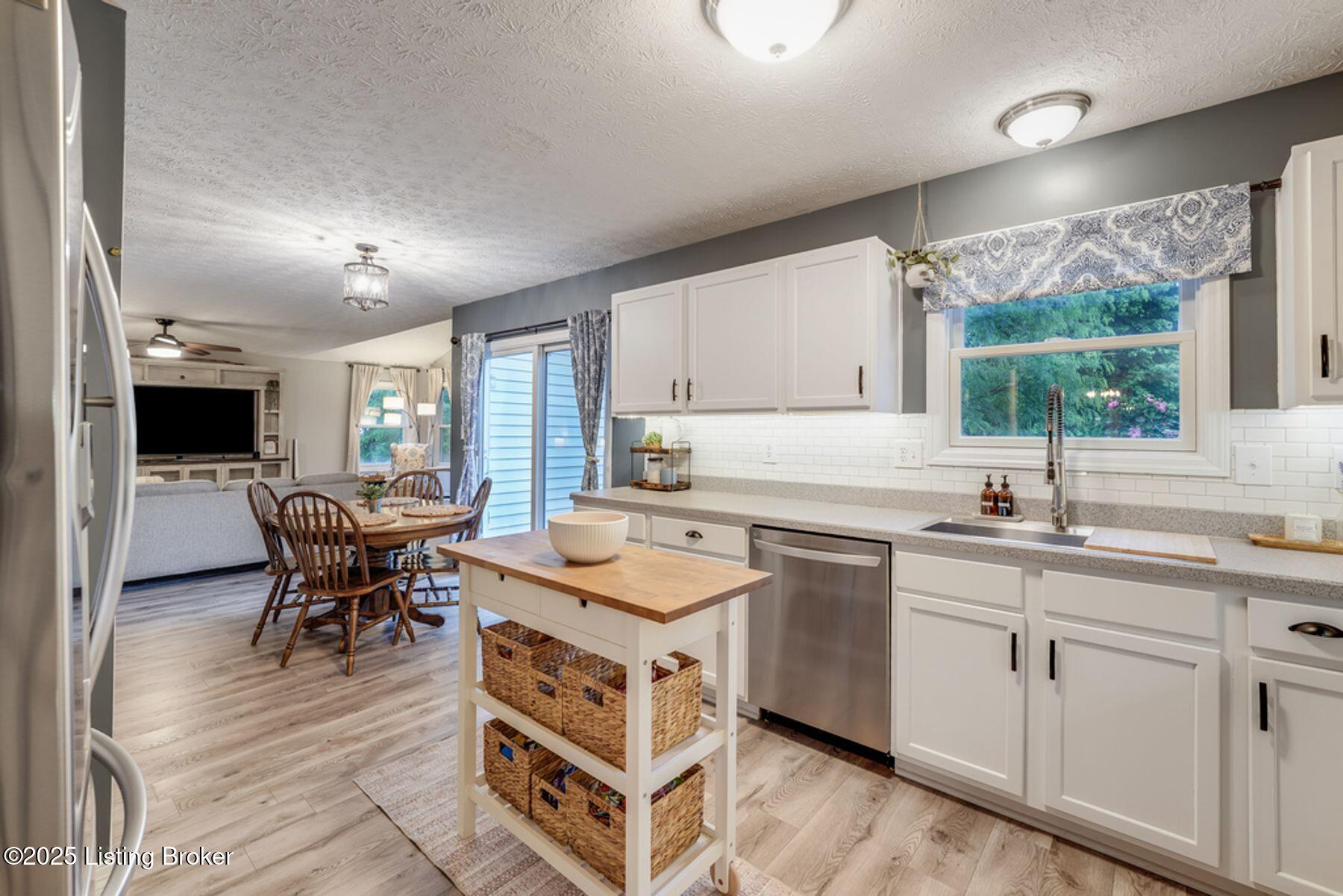 14229 Academy Ridge Boulevard Louisville, KY 40245 - Photo 11 of 36 photo_online_011