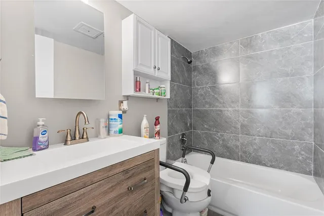 $185,000 | 4500 North Federal Highway, Unit 156, Lighthouse Point, FL 33064