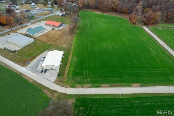 $95,000 | 225 Ervin L Dumey Drive, Benton, MO 63736