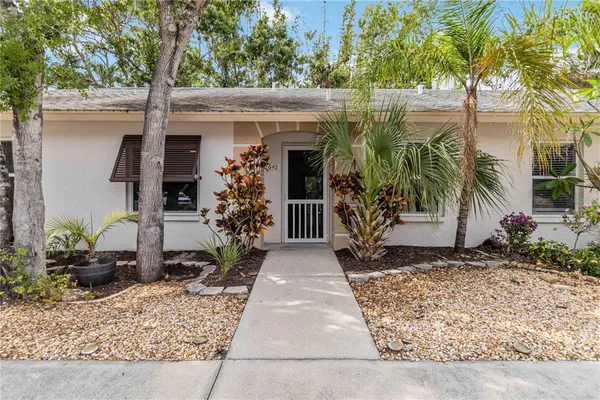 $1,850 | 642 North Jefferson Avenue, Unit 13, Sarasota, FL 34237
