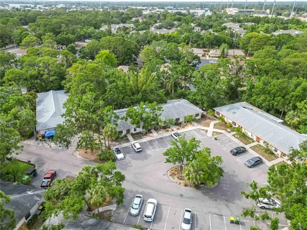 $1,850 | 642 North Jefferson Avenue, Unit 13, Sarasota, FL 34237