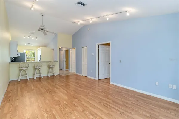 $1,850 | 642 North Jefferson Avenue, Unit 13, Sarasota, FL 34237