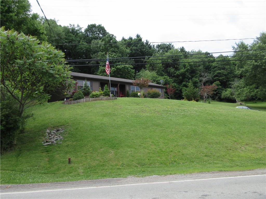 3118 Conway Wallrose Road Baden, PA 15005 - Photo 3 of 24
