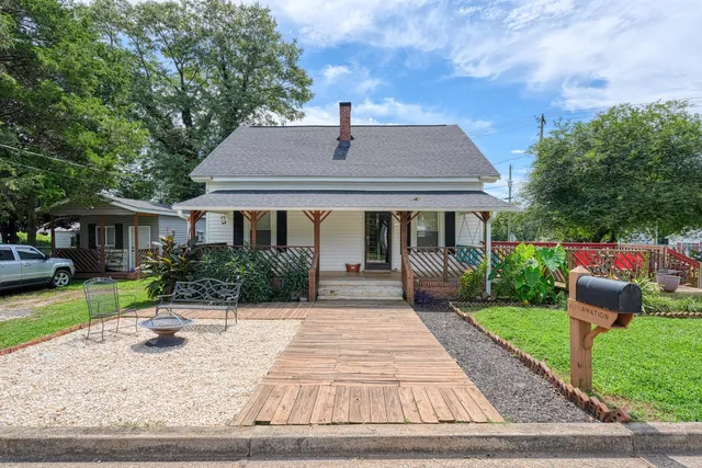 $200,000 | 11 25th Street, Greer, SC 29651
