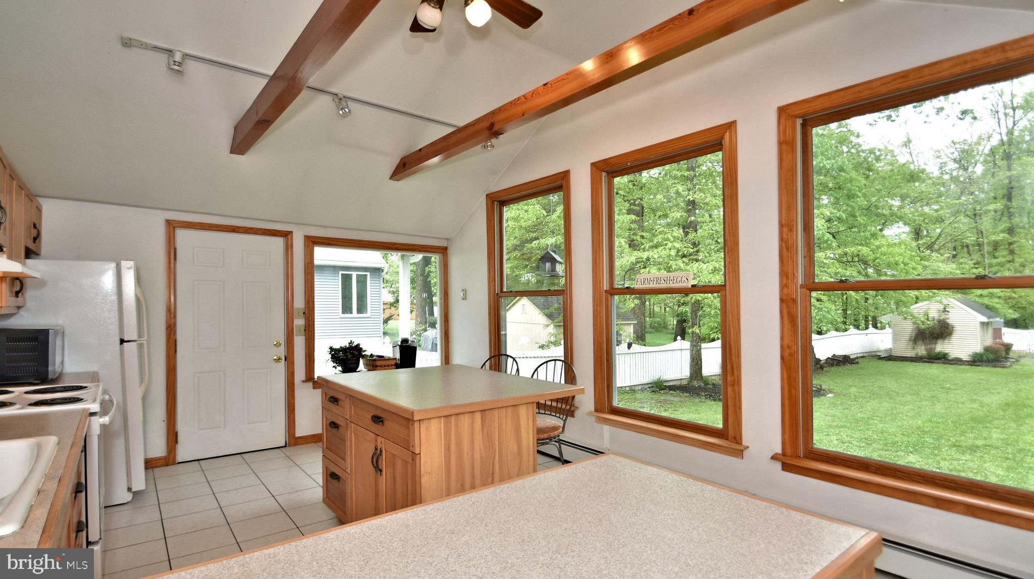 2076 Bedminster Road Perkasie, PA 18944 - Photo 8 of 30 Gallery Image 8