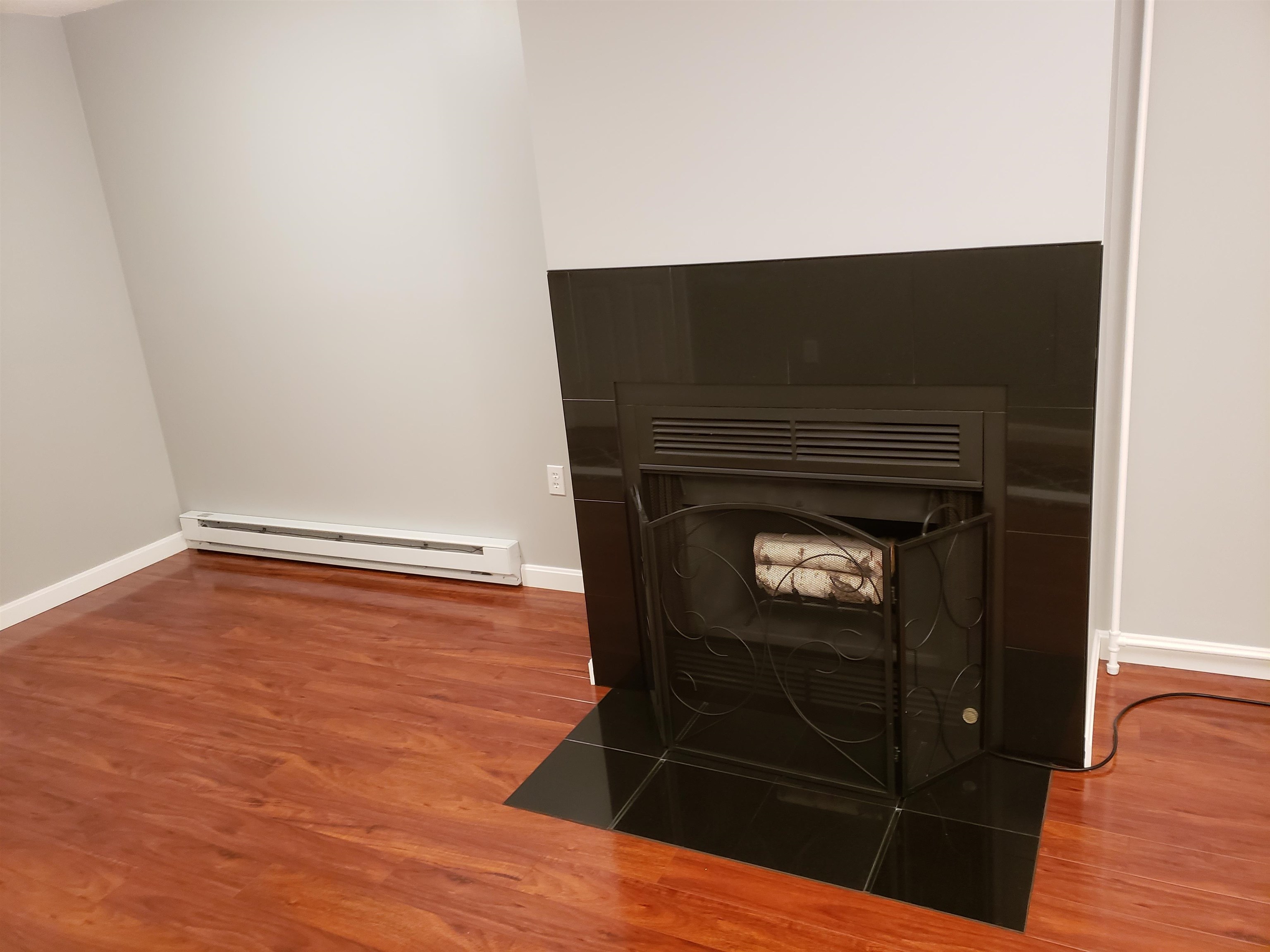 52 Northeast Village Road, Unit 52 Concord, NH 03301 - Photo 3 of 25