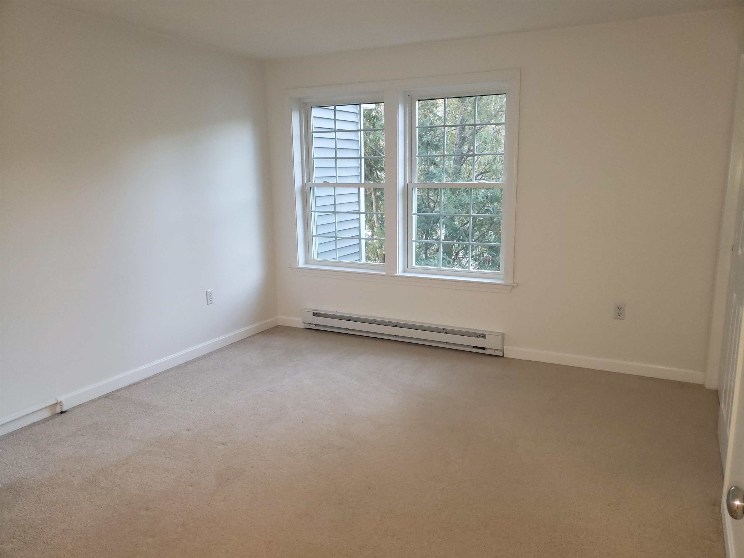 52 Northeast Village Road, Unit 52 Concord, NH 03301 - Photo 4 of 25