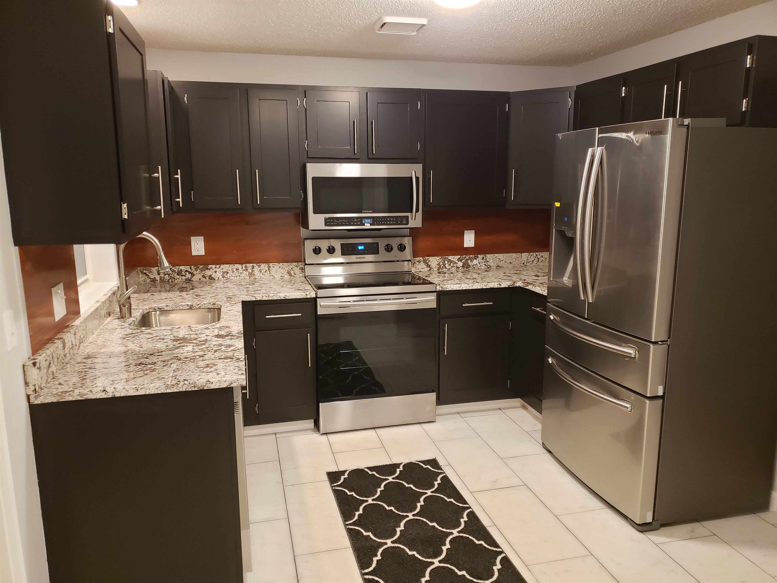 52 Northeast Village Road, Unit 52 Concord, NH 03301 - Photo 8 of 25