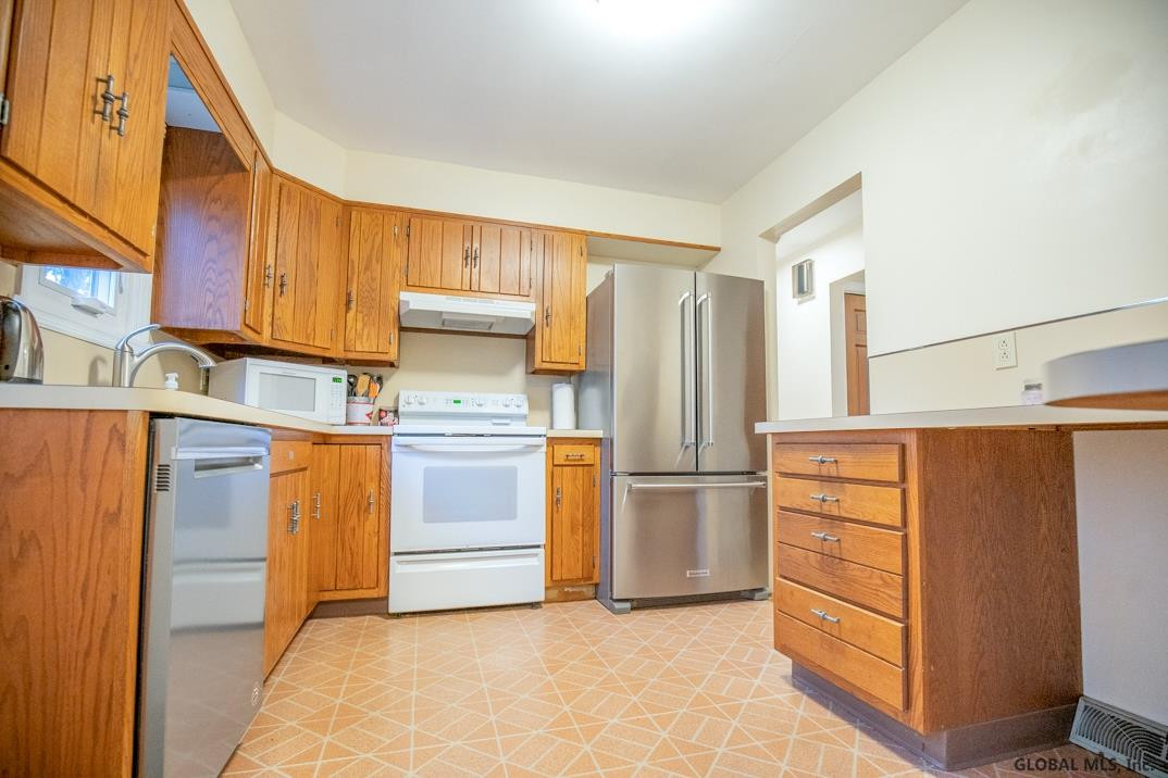 5957 Curry Road Guilderland, NY 12303 - Photo 8 of 27 Photo 8