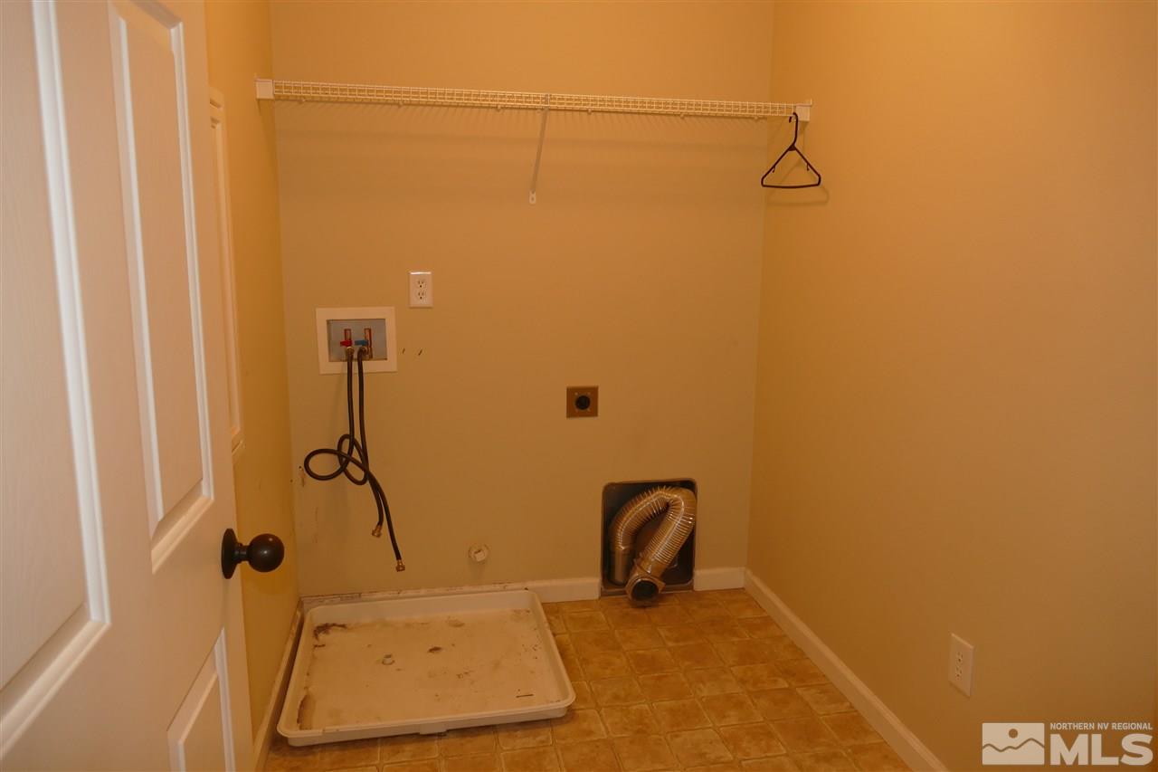 2880 Bryan Street Reno, NV 89503 - Photo 12 of 20 a bathroom with a shower